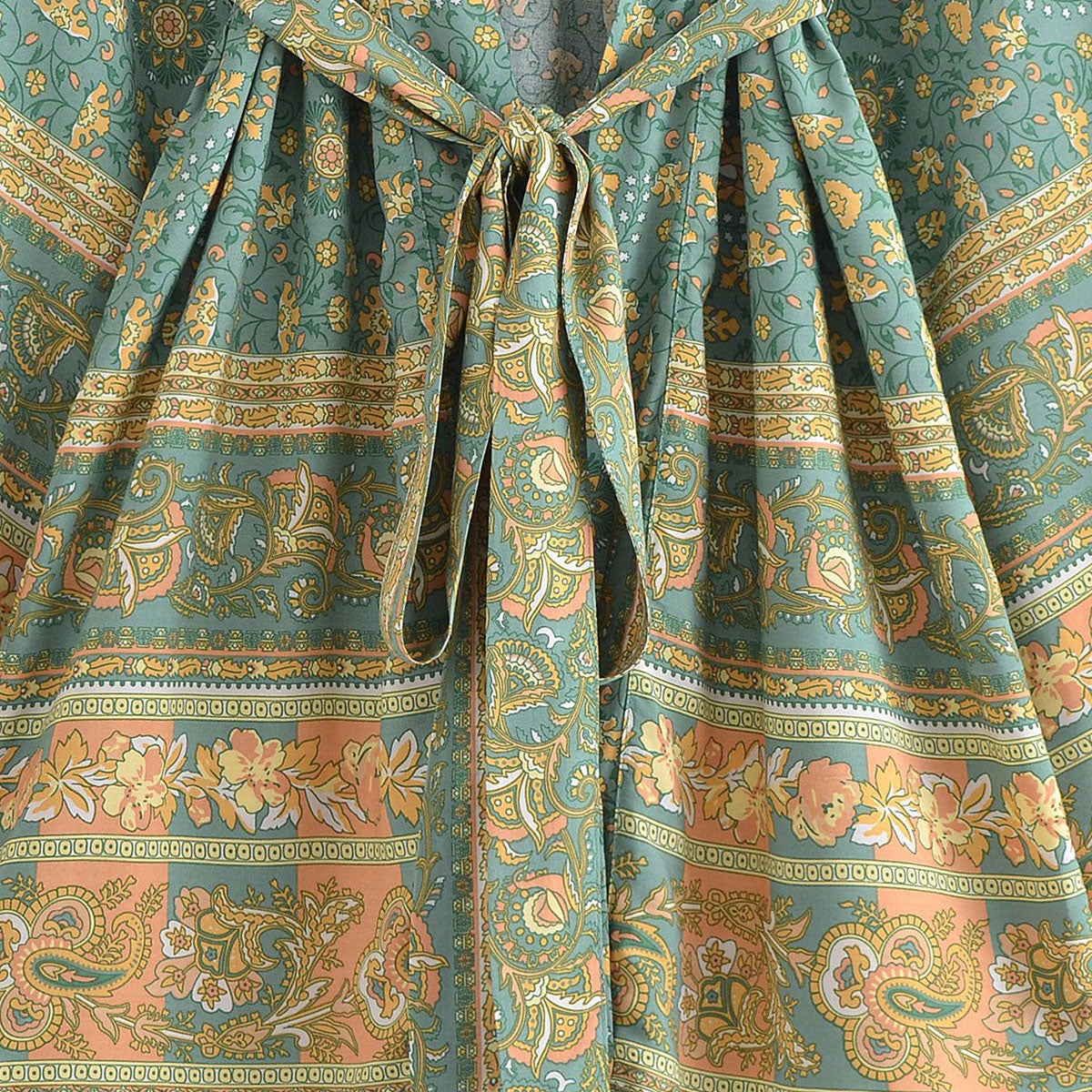 Sweet Basil Boho Floral Print Short Robe
