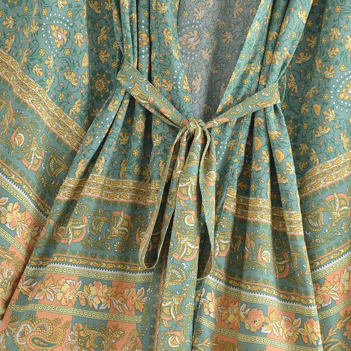 Sweet Basil Boho Floral Print Short Robe